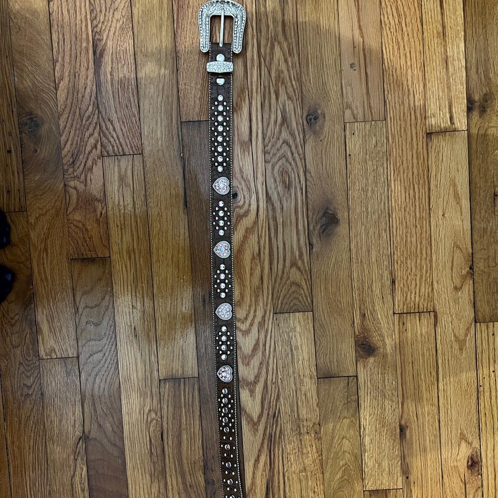 Leather rhinestone belt